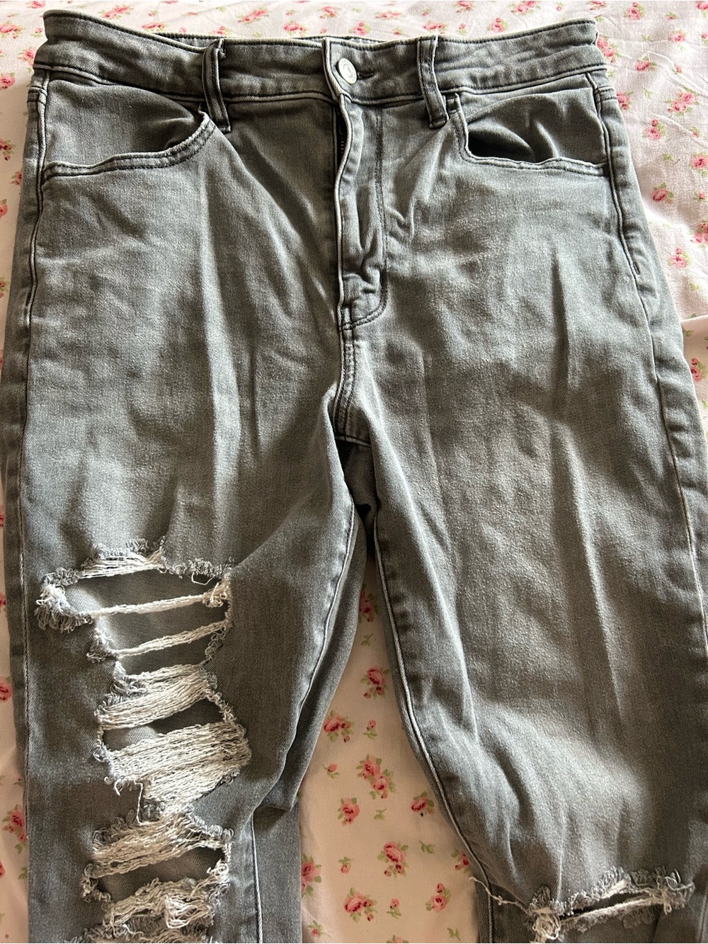 American Eagle Outfitters Grey Ripped Boyfriend Jeans
